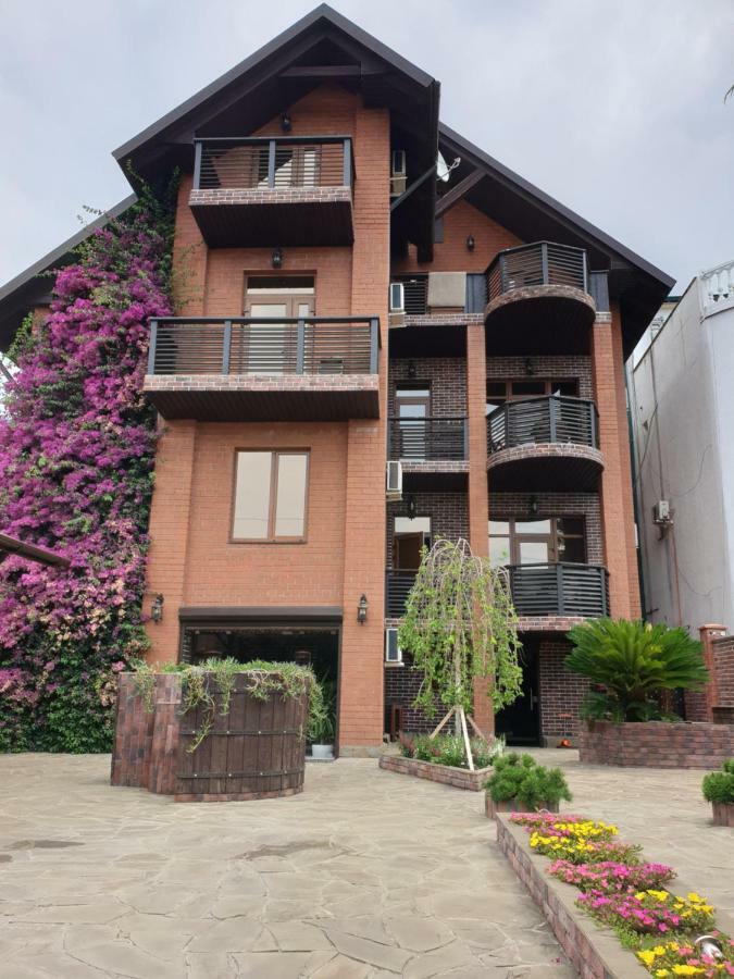 Guest House Belweder Gagra Exterior foto